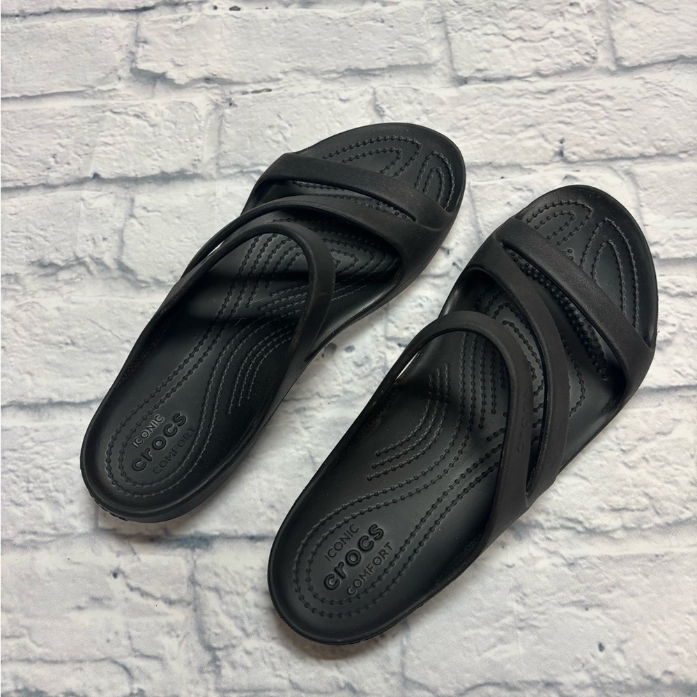 CROCS Women's Black Strappy Sandals
